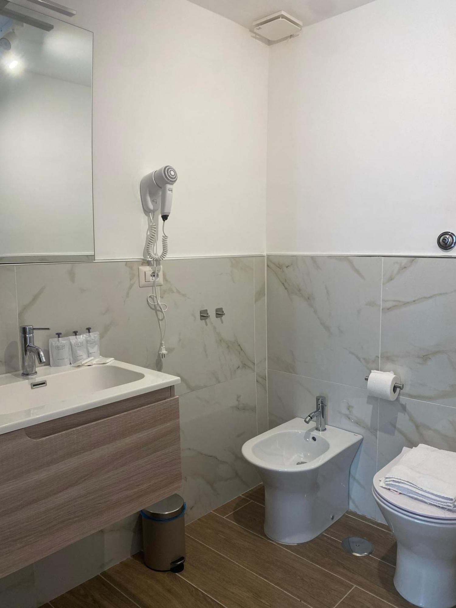 Bellantonia Hotel Naples Luaran gambar